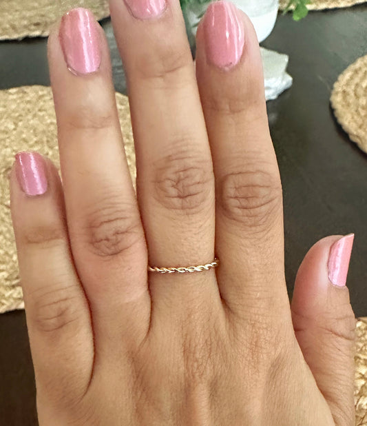 Simple Twisted Gold Ring